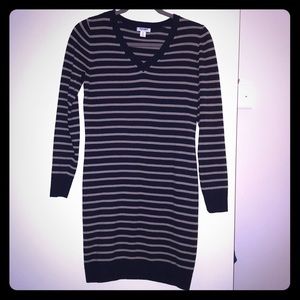 Old Navy striped sweater dress medium v neck